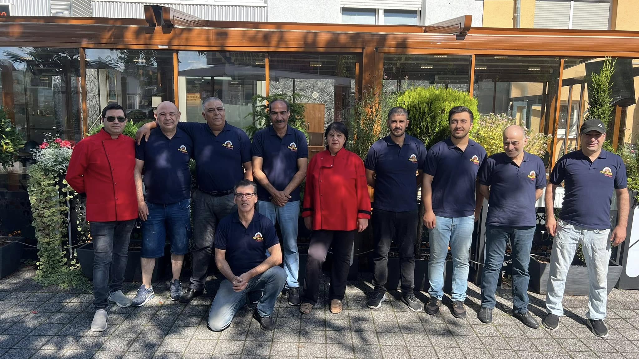 Team Pizzeria Deluxe